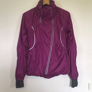 Women’s magenta Lululemon jacket size 6